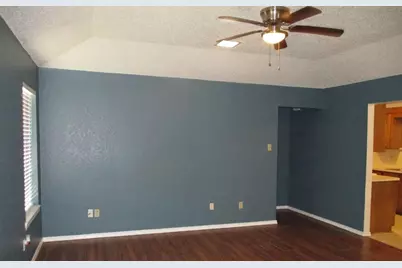 1712 San Rafael Street, Fort Worth, TX 76134 - Photo 6