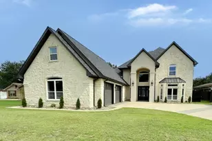 201 Casas Del Sur St, Granbury, TX 76049 - Photo 1