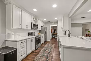 1337 Storm Dr, Bedford, TX 76022 - Photo 8