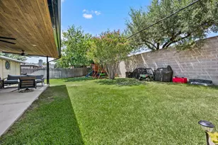 1337 Storm Dr, Bedford, TX 76022 - Photo 26