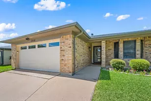 1337 Storm Dr, Bedford, TX 76022 - Photo 4