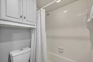 4827 Sandestin Dr, Dallas, TX 75287 - Photo 30