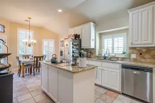 14 Zachary Ct, Mansfield, TX 76063 - Photo 8