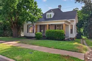 408 S Sycamore, Palestine, TX 75801 - Photo 1