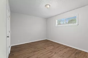429 Johnson St, Longview, TX 75602 - Photo 8