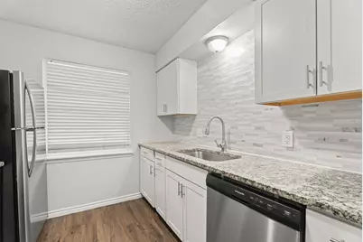 429 Johnson Street #5, Longview, TX 75602 - Photo 2