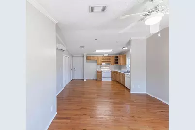121 Windy Creek, Springtown, TX 76082 - Photo 4