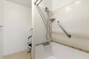 1905 Alamo Dr, Arlington, TX 76012 - Photo 22
