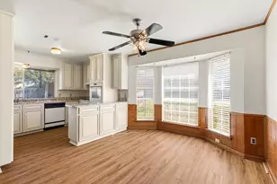 1905 Alamo Dr, Arlington, TX 76012 - Photo 8