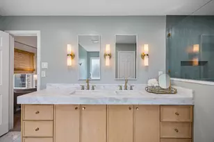 9026 Woodhurst Dr, Dallas, TX 75243 - Photo 14