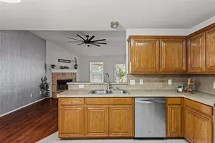 2717 Wildridge Ct, Fort Worth, TX 76108 - Photo 8