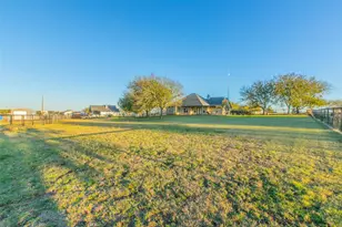 308 Wildflower, McGregor, TX 76657 - Photo 36