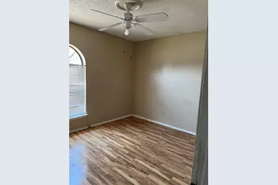 818 Midcreek Drive, Euless, TX 76039 - Photo 8
