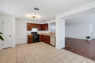 1612 Crown Point Dr, Little Elm, TX 75036 - Photo 12