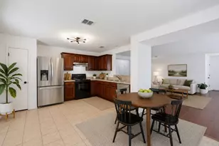 1612 Crown Point Dr, Little Elm, TX 75036 - Photo 2