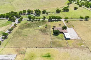 11555 Plainview Rd, Krum, TX 76249 - Photo 36