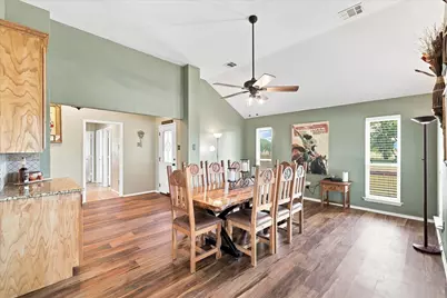 11555 Plainview Road, Krum, TX 76249 - Photo 8