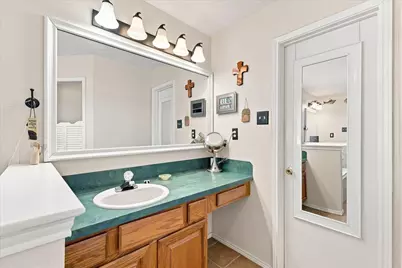 11555 Plainview Road, Krum, TX 76249 - Photo 20