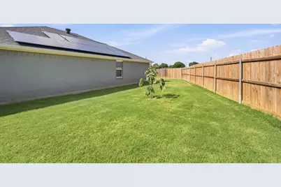 2020 Shane Avenue, Fort Worth, TX 76134 - Photo 8