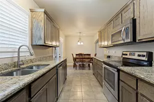 625 Park Center Blvd, Saginaw, TX 76179 - Photo 12