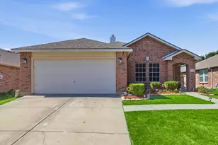 4524 Hounds Tail Ln, Fort Worth, TX 76244 - Photo 2