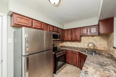 1107 Carrington Court, Irving, TX 75060 - Photo 10
