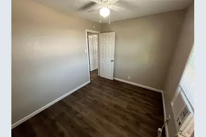 2223 Houston Street, Grand Prairie, TX 75050 - Photo 10