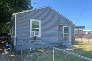 2223 Houston St, Grand Prairie, TX 75050 - Photo 12