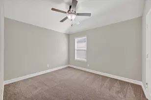 1521 Shepherd Ln, Carrollton, TX 75007 - Photo 18