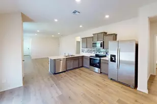 915 Presleigh Dr, Dallas, TX 75253 - Photo 4