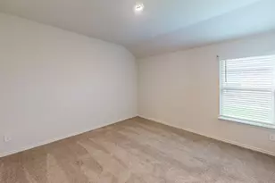 915 Presleigh Dr, Dallas, TX 75253 - Photo 8