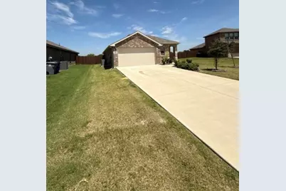 915 Presleigh Drive, Dallas, TX 75253 - Photo 1