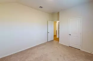 915 Presleigh Dr, Dallas, TX 75253 - Photo 10