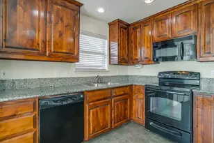 1134 Grove Ct, Burleson, TX 76028 - Photo 24