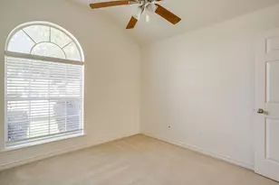1134 Grove Ct, Burleson, TX 76028 - Photo 26