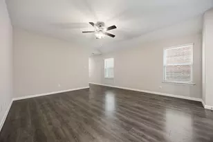 3921 Oak Crk Cir, Denison, TX 75020 - Photo 4