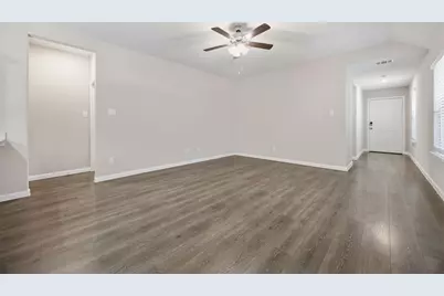 3921 Oak Creek Circle, Denison, TX 75020 - Photo 2