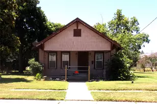 105 W Pecan St, San Saba, TX 76877 - Photo 2