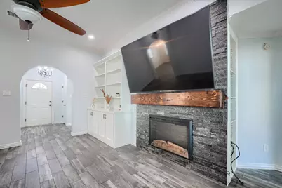 1211 Princeton Place, Euless, TX 76040 - Photo 10