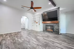1211 Princeton Pl, Euless, TX 76040 - Photo 8