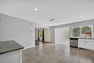 2026 Wedgewood Ln, Carrollton, TX 75006 - Photo 8