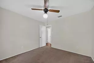 2026 Wedgewood Ln, Carrollton, TX 75006 - Photo 12
