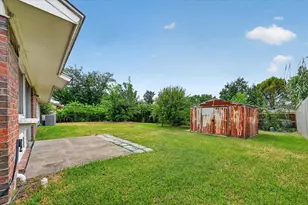 2026 Wedgewood Ln, Carrollton, TX 75006 - Photo 24
