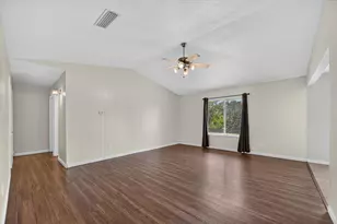 2026 Wedgewood Ln, Carrollton, TX 75006 - Photo 4