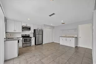 2026 Wedgewood Ln, Carrollton, TX 75006 - Photo 6