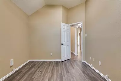 7704 Chandler Court, North Richland Hills, TX 76182 - Photo 22