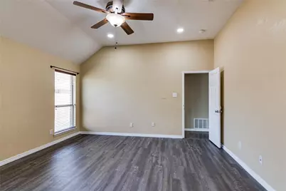 7704 Chandler Court, North Richland Hills, TX 76182 - Photo 18