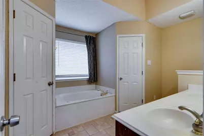 7704 Chandler Court, North Richland Hills, TX 76182 - Photo 16