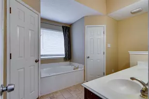 7704 Chandler Ct, North Richland Hills, TX 76182 - Photo 16