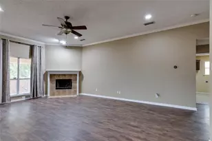 7704 Chandler Ct, North Richland Hills, TX 76182 - Photo 8